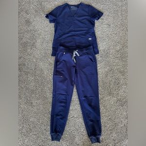 FIGS jogger navy blue scrub set. Size small.